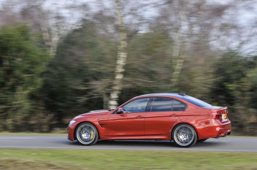  BMW M3 Competition Package 2016 года  (UK) (фото 8 из 25)